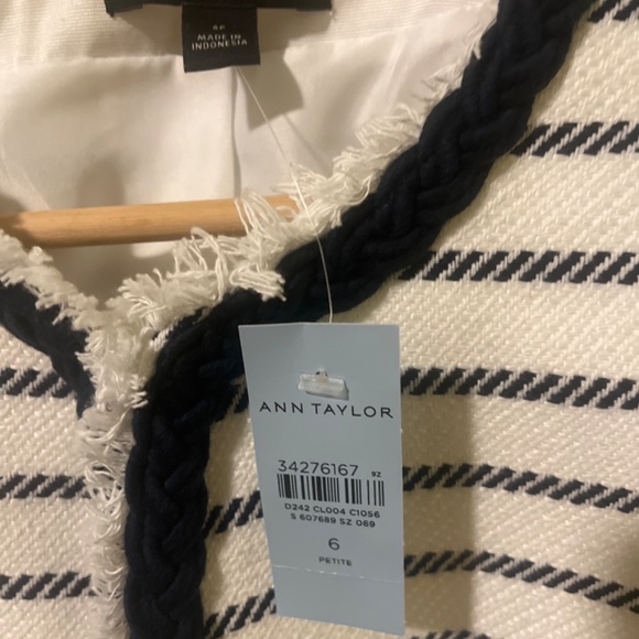 Ann Taylor Jacket - Picture 2 of 3